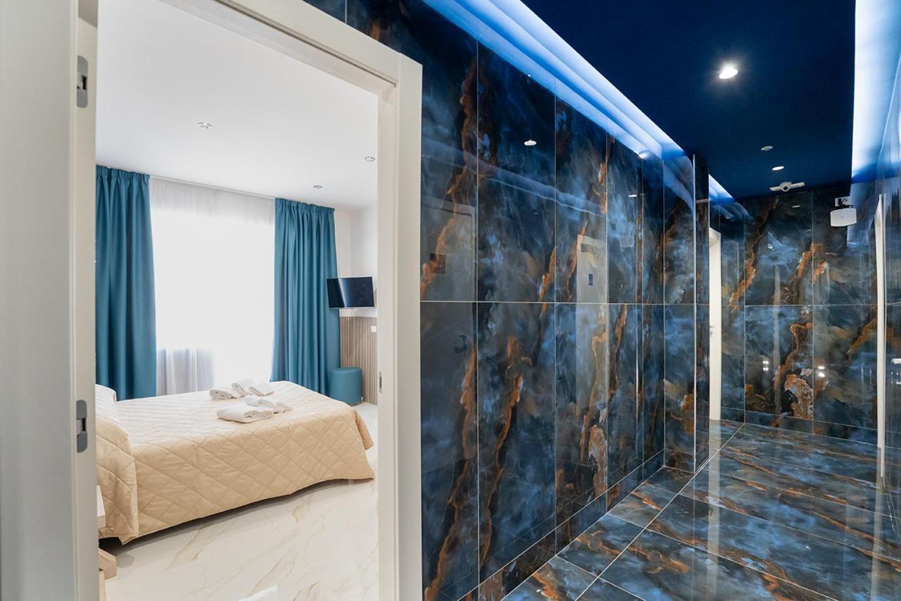 Greros H. Rooms Napoli Centro By Clapa Group Dislocated Hospitality Esterno foto
