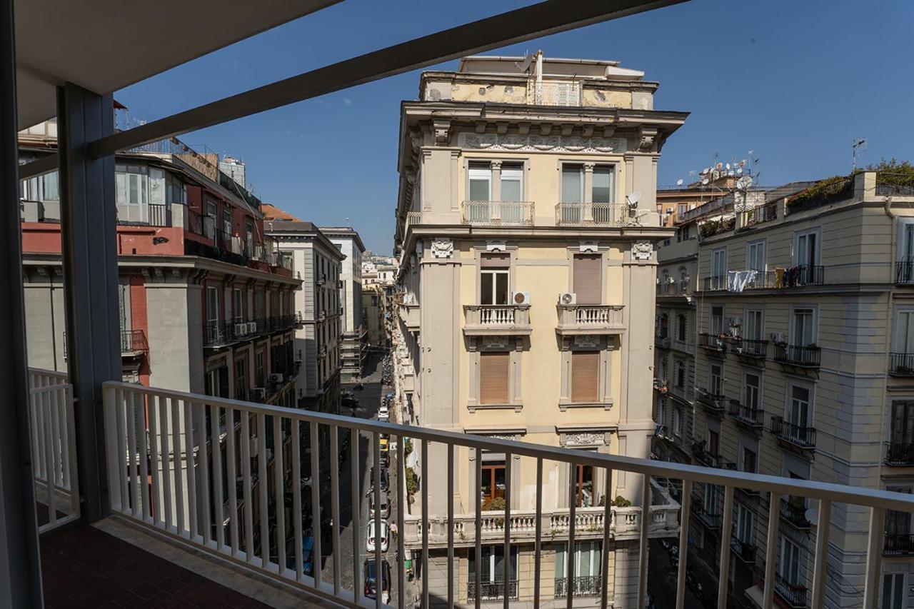 Greros H. Rooms Napoli Centro By Clapa Group Dislocated Hospitality Esterno foto