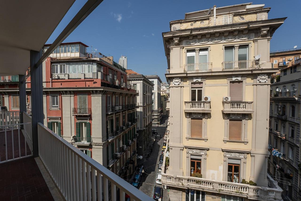 Greros H. Rooms Napoli Centro By Clapa Group Dislocated Hospitality Esterno foto