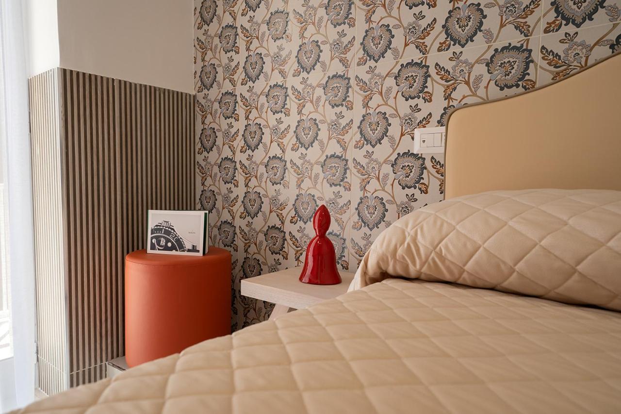 Greros H. Rooms Napoli Centro By Clapa Group Dislocated Hospitality Esterno foto