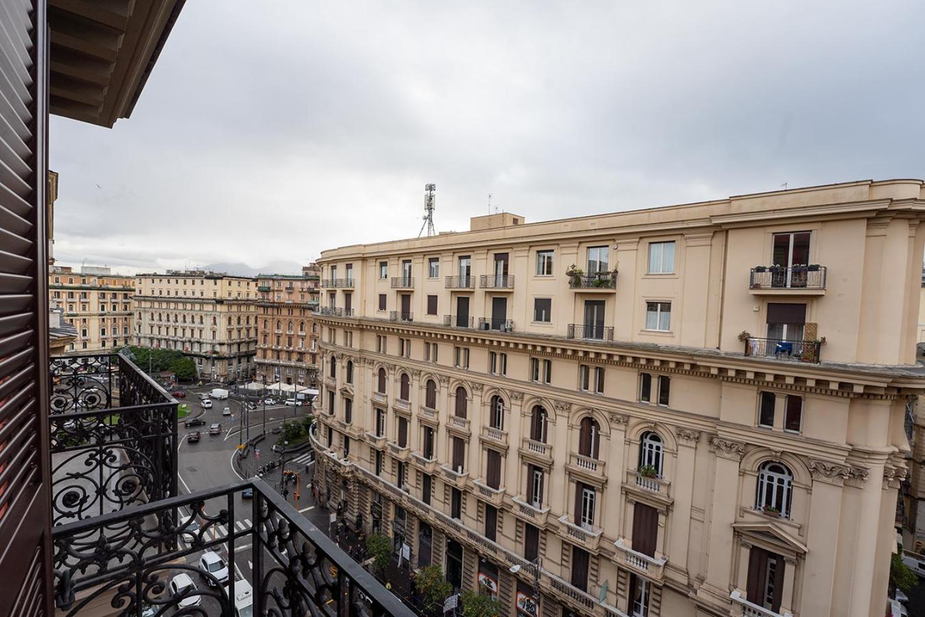 Greros H. Rooms Napoli Centro By Clapa Group Dislocated Hospitality Esterno foto