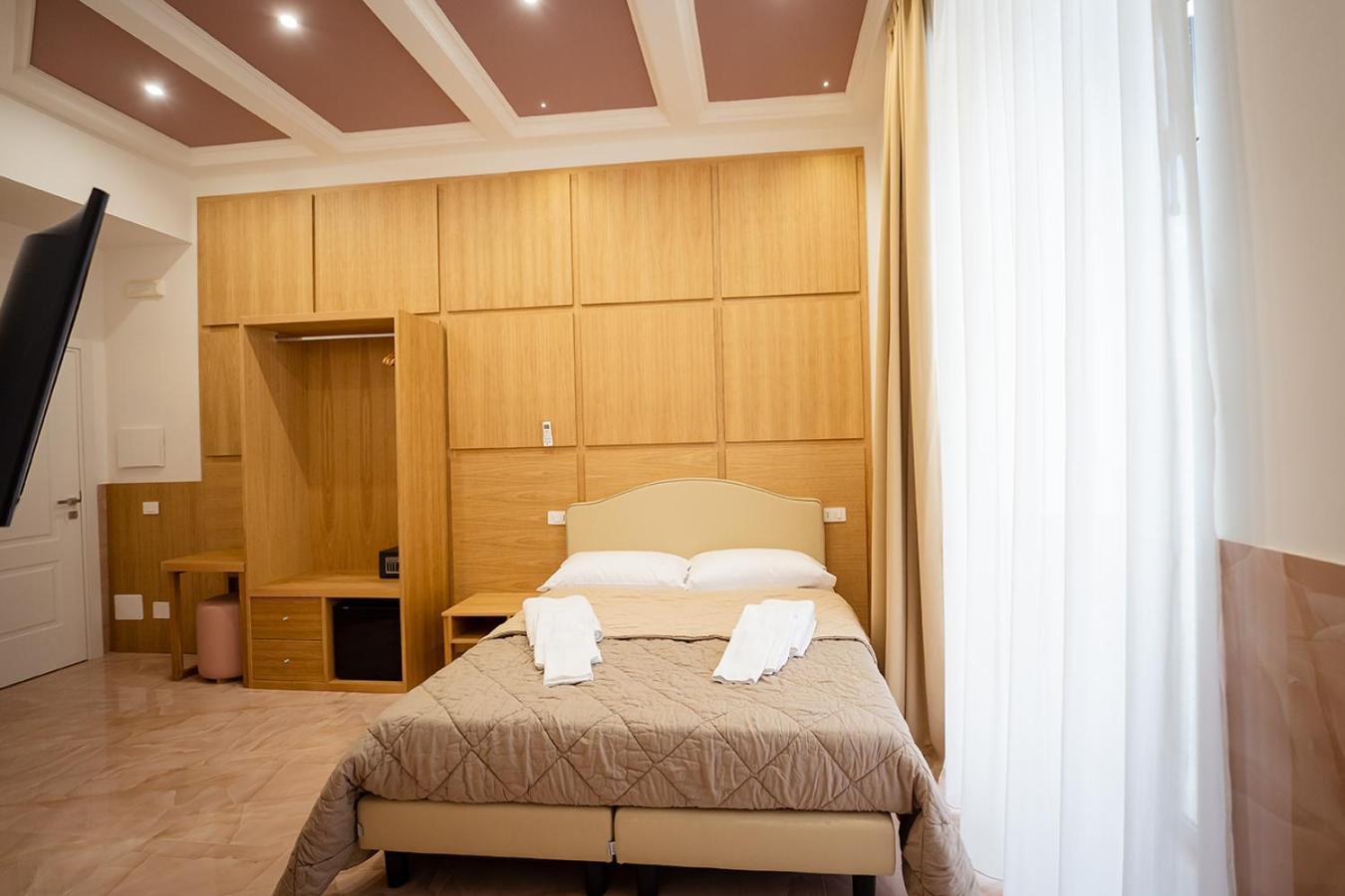 Greros H. Rooms Napoli Centro By Clapa Group Dislocated Hospitality Esterno foto