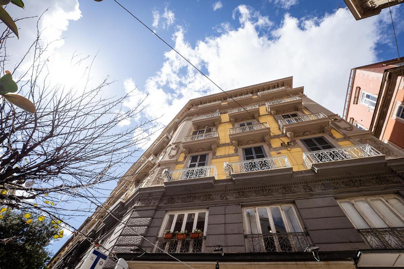 Greros H. Rooms Napoli Centro By Clapa Group Dislocated Hospitality Esterno foto