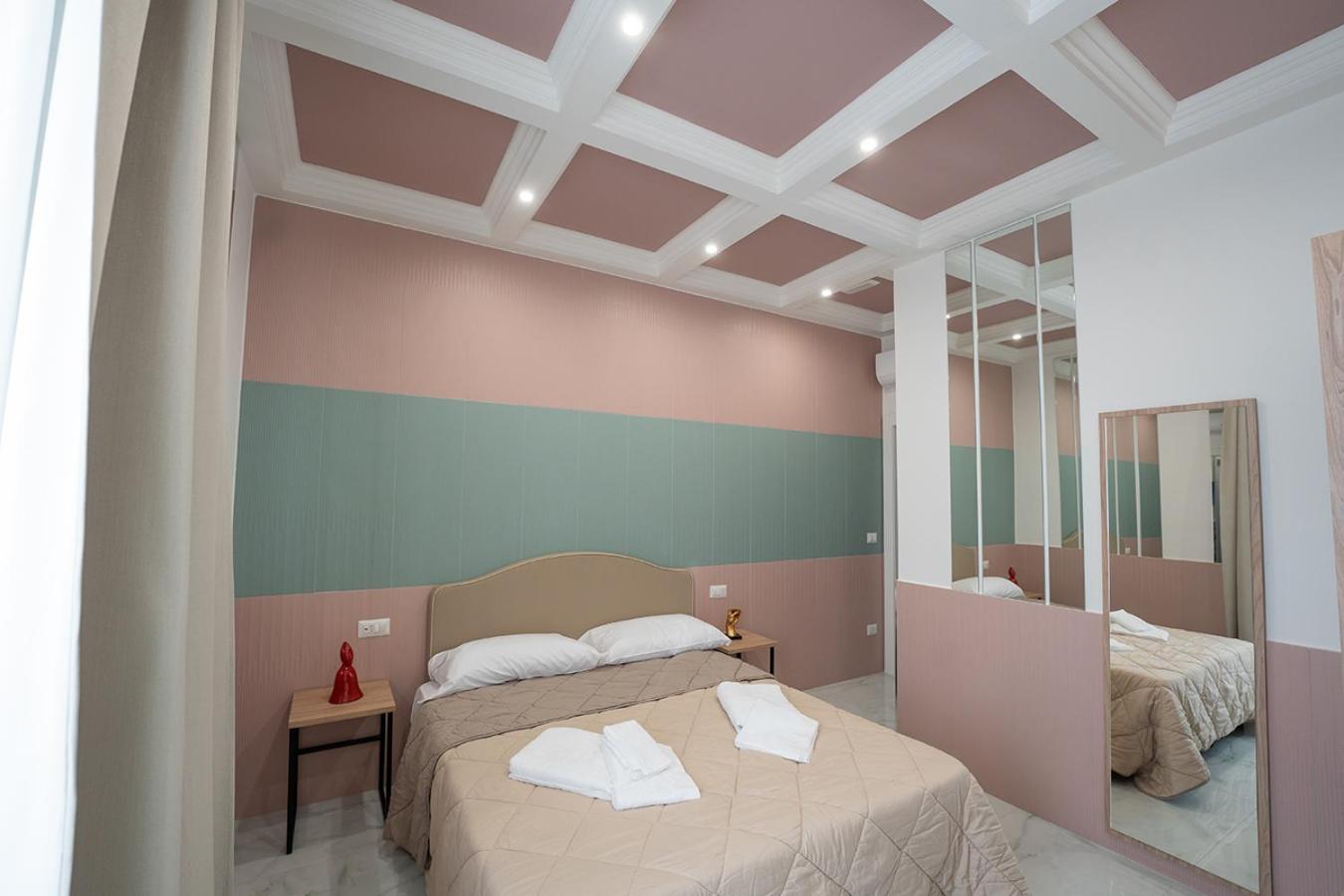 Greros H. Rooms Napoli Centro By Clapa Group Dislocated Hospitality Esterno foto