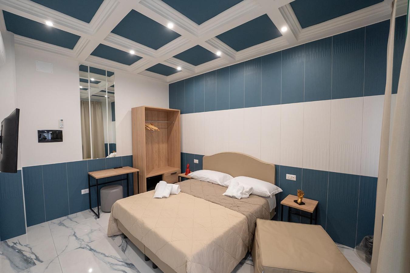 Greros H. Rooms Napoli Centro By Clapa Group Dislocated Hospitality Esterno foto