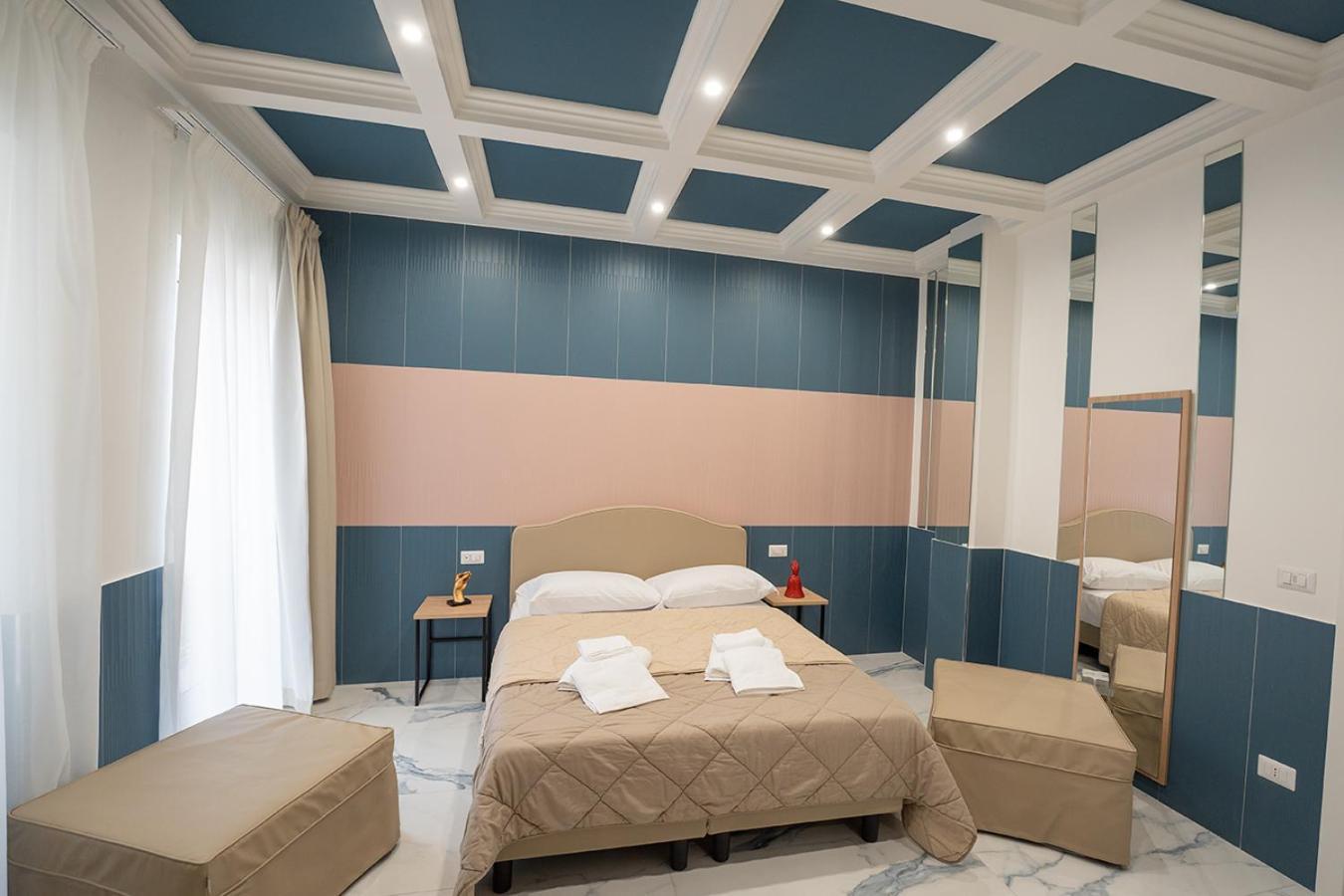 Greros H. Rooms Napoli Centro By Clapa Group Dislocated Hospitality Esterno foto